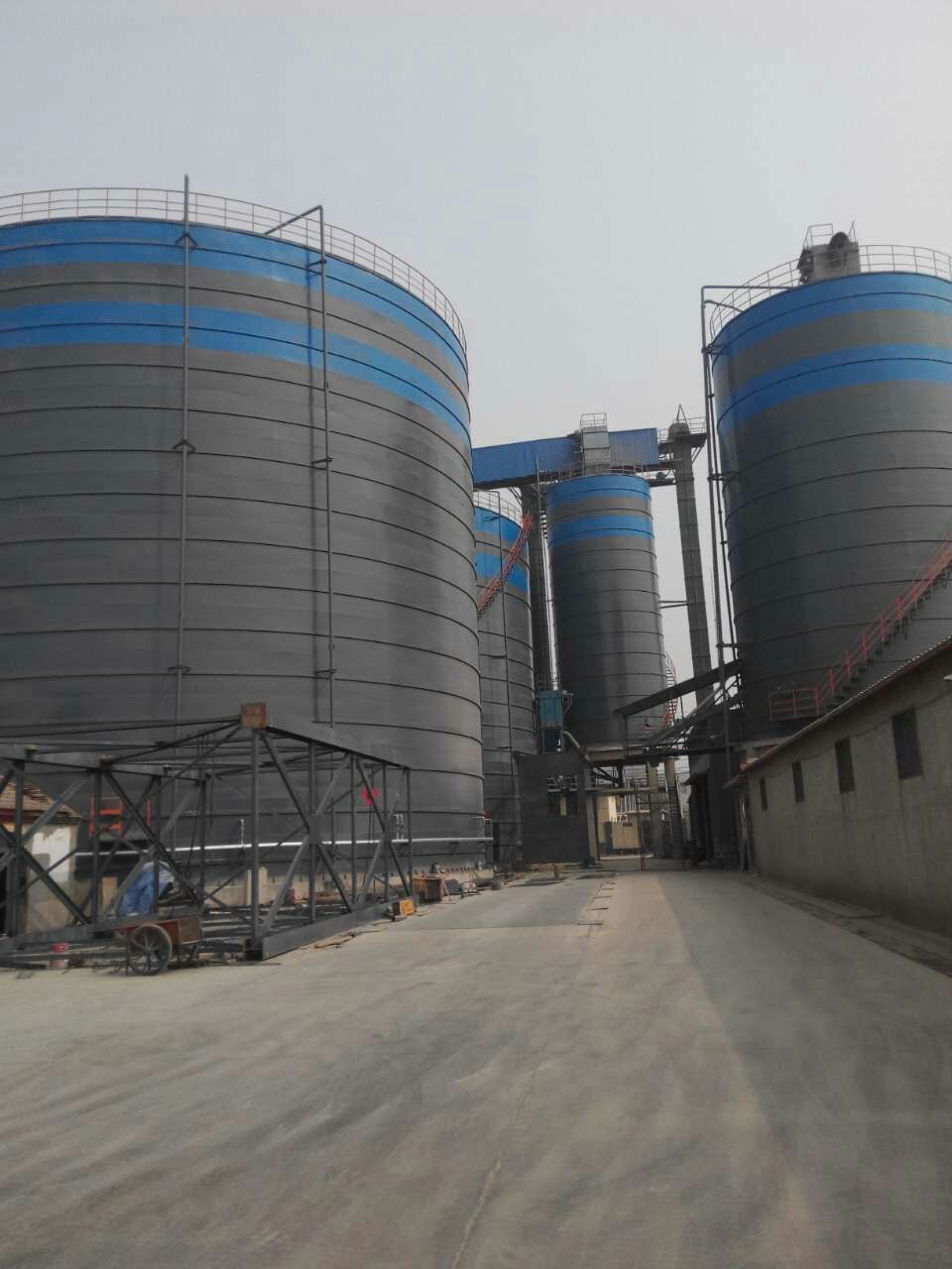 胡市镇粉煤灰储存库基础怎么建造